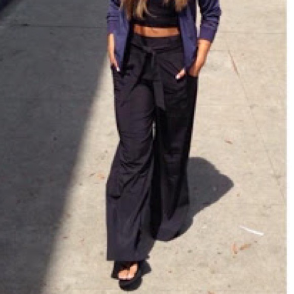 lululemon noir pant outfit